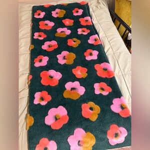 Urban Outfitters Mid Century Modern Style Floral throw blanket